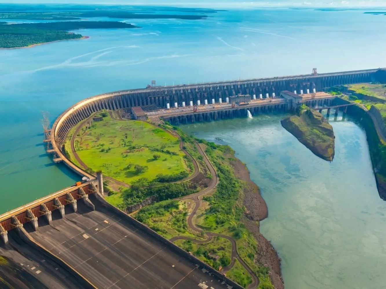 Represa de Itaipú (Brasil)